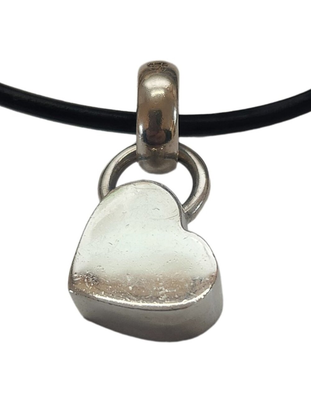 Silpada S0417 Sterling Silver Chunky Heart Pendant Leather Necklace